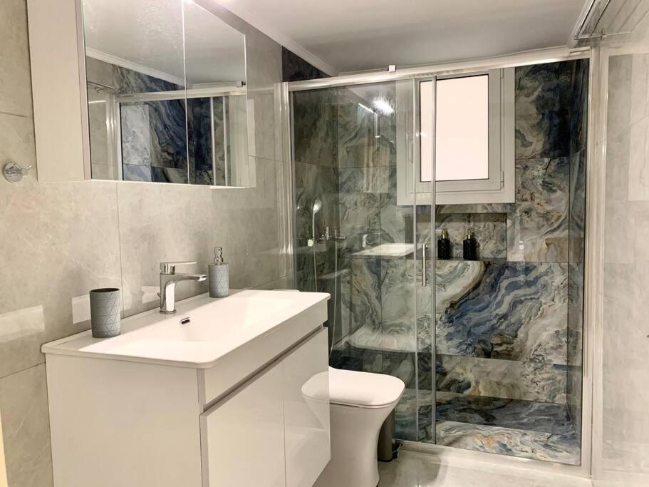 Alexa'S Downtown Apartment Афины Экстерьер фото
